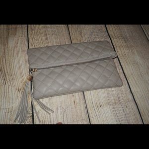 Small clutch with zipper top